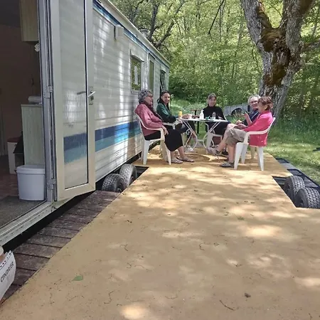 Camping A La Ferme Campingplatz *